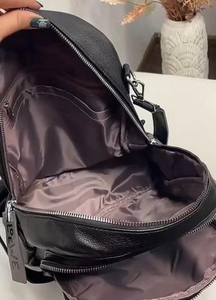 Рюкзак цвета мокко, можно носить как сумку.7 фото