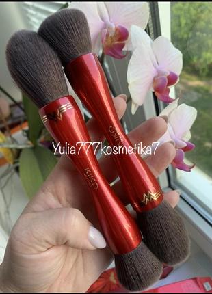 Двусторонняя кисточка kiko milano wonder woman