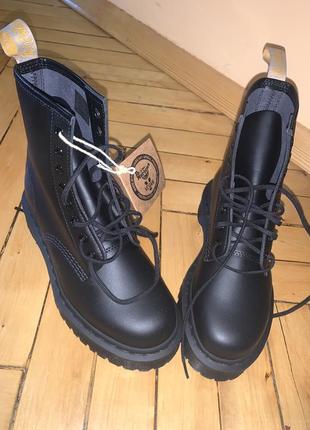 Dr. martens