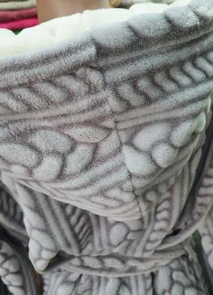 Качественный премиум двухцветный серый махровый/плюшевый теплый халат с капюшоном 42-505 фото
