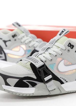 Нова модель nike air trainer 1 sp