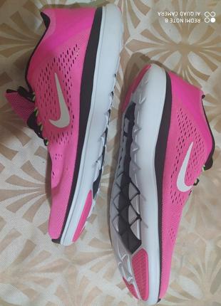 Кросівки nike flex run ніжно розового кольору3 фото