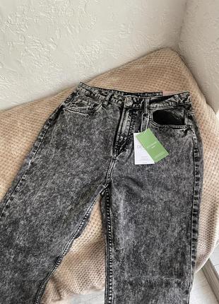 Джинсы мом mom jeans cropp размер 40 l 29 серые свободные штаны джинсовые момы