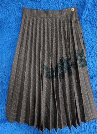 Плиссированная шерстяная юбка.1 фото
