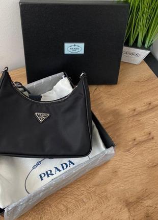 Жіноча сумка в стилі prada re-edition 2005 (luxe)