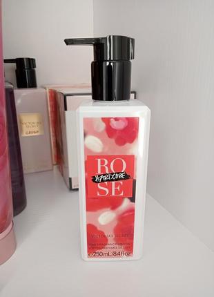 Victoria's secret парфюмированный лосьон rose fine fragrance lotion роза  250 мл