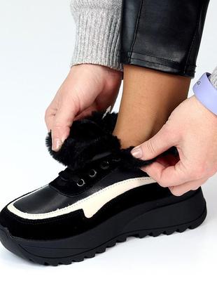 Стильні зимові натуральні кросівки чорного кольору, утеплені кросівки на шнурівці3 фото