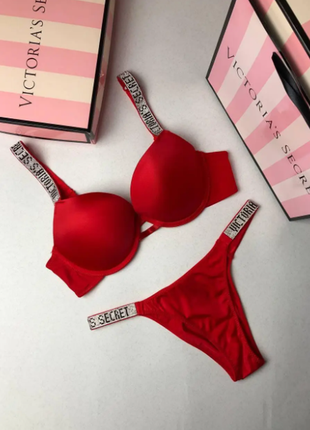 Комплект белья мега стильный от victoria's secret,красный