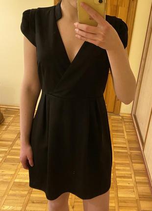 Стильное черное мини платье туника на короткий рукав1 фото