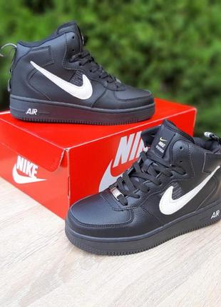 Зимові жіночі кросівки nike air force 1'82 black white fur хутро