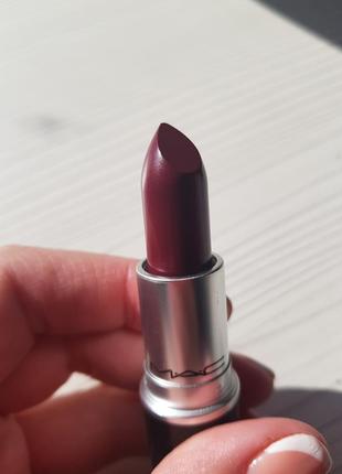 Помада mac amplified lipstick, тон dark side2 фото