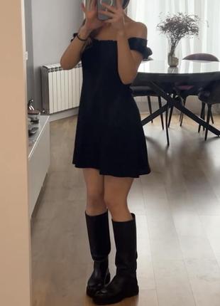 Черная мини-платье4 фото