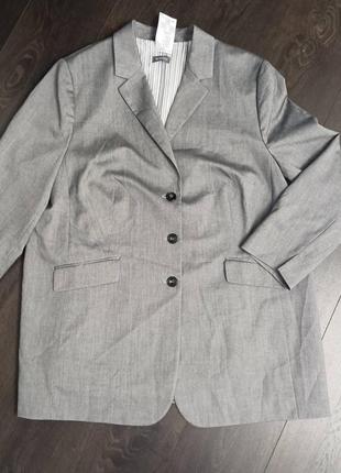 Длинный женский жакет,пиджак, блейзер большого размера 60-62