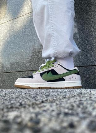 Женские кроссовки nike sb dunk low beige black green бежевого с черным и зеленым цветами4 фото