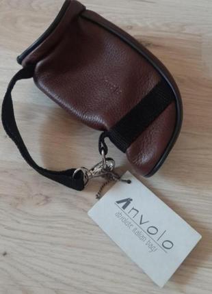 Сумочка маленькая, бренд anvolo..привозено из итальялии.