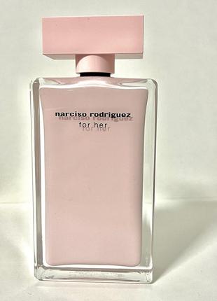 Narciso rodriguez for her