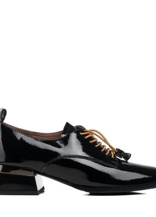 Туфлі жіночі чорні лаковані на низькому каблуку 2145т3 фото