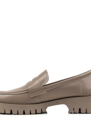 Туфли-лоферы женские кожаные бежевые 2141т-а3 фото