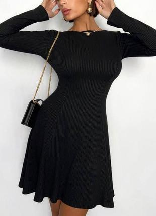 Платье короткое черное однотонное на длинный рукав качественное стильное трендовое4 фото