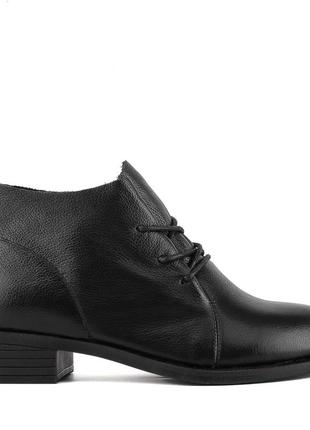 Ботинки женские кожаные черные на низком квадратном каблуке  1221б2 фото