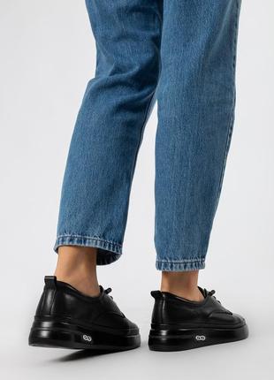 Туфли женские лакированные черные на шнуровках 2293т-а3 фото