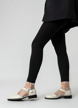 Туфлі жіночі світлі шкіряні з ремінцем 2133т-а9 фото