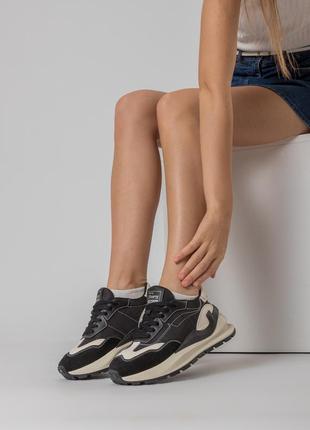 Кросівки жіночі шкіряні чорно на шнурівках 2093т9 фото