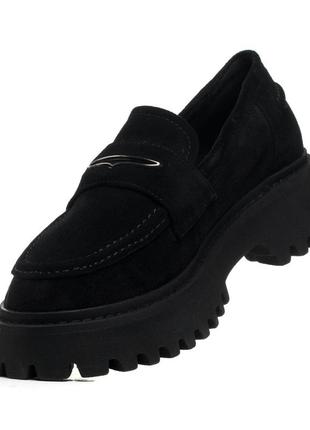 Туфли-лоферы женские черные замшевые на массивной подошве 2024т-а5 фото