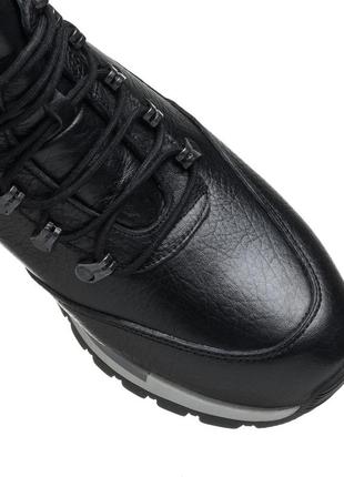 Ботинки мужские зимние черные кожаные на серой подошве 33877 фото