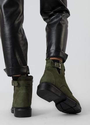 Черевики з нубуку жіночі зимові зелені на низькому квадратному каблуку 518цz-а