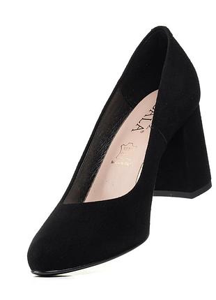 Туфли женские замшевые черные с острым носком на удобном среднем устойчивом каблуке вечерн...
