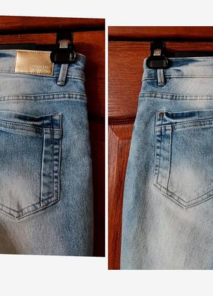 Голубые женские зауженные женские джинсы denim 1982 jeans выбеленный деним укороченные джинсы с бахромой с разрезами голубые джинсы6 фото