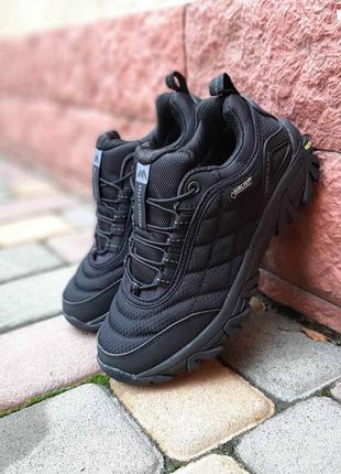 Outdoor чорні кросівки жіночі термо водонепроникні теплі ботінки сапоги низькі зимові осінні