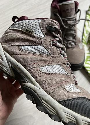 Крутые трекинговые сапоги ботинки hi-tec