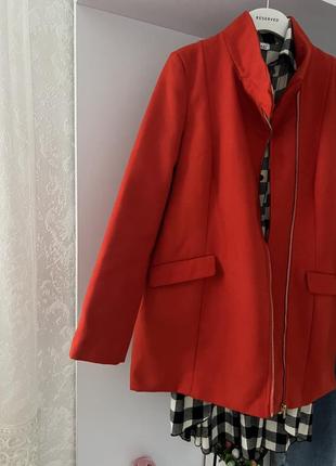 Крутое красное пальто george2 фото