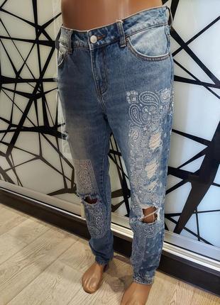 Крутые джинсы с прином бойфренды от fb sister 27 размер1 фото