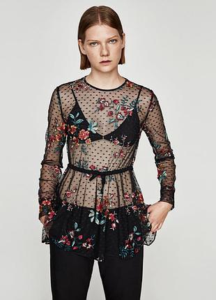 Шикарная блуза с вышивкой zara