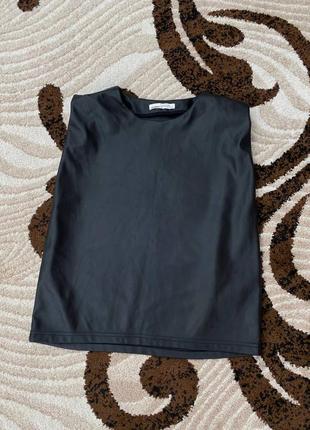 Рубашка блуза кожаная pull & bear