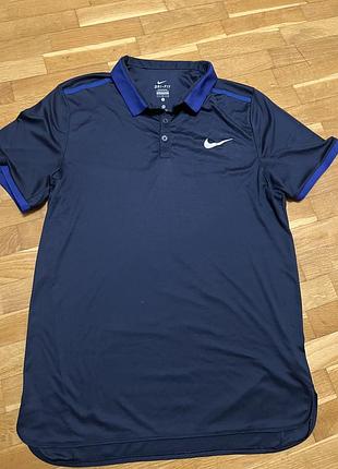 Теніска nike l ( m )