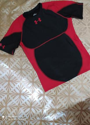 Компрессионная футболка under armour