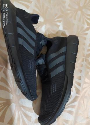 Кросівки adidas svift run2 фото