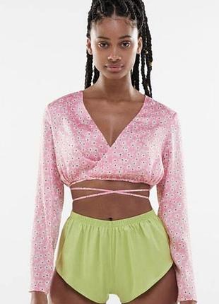 Рожевий костюм bershka