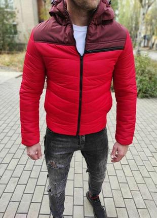 Мужская красная демисезонная куртка утепленная с капюшоном4 фото
