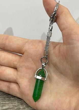 Натуральный камень хризопраз кулон маятник в виде кристалла шестигранника на шнурочке - подарок парню девушке10 фото