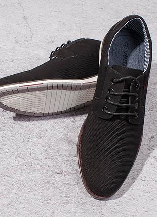 Стильні чорні чоловічі туфлі на шнурках модні класичні