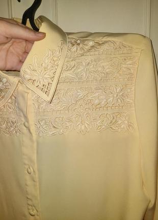Ошатна ніжно жовта блузочка на гудзиках,розмір l,xl