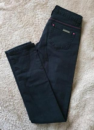 Джинси jeans.