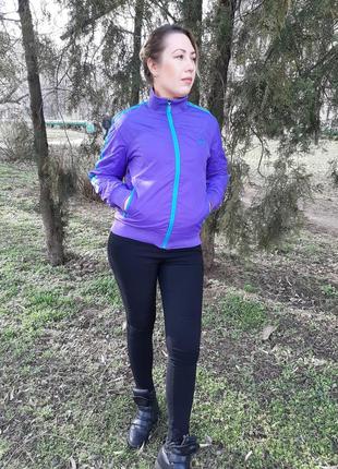 Вітровка двостороння на флісі спортивна жіноча