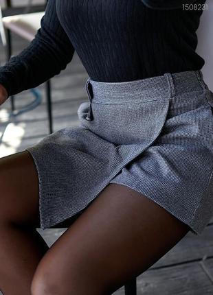 Серые шорты-юбка с глубокими карманами в боковых швах (серый)5 фото