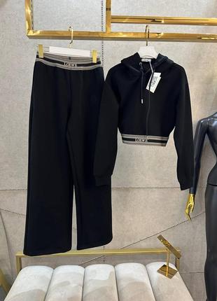 Крутий брендовий костюм в стилі loewe
